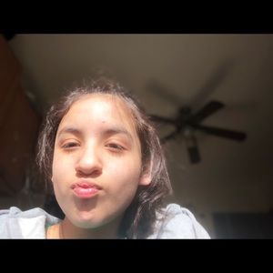 Meet your Posher, Daniela